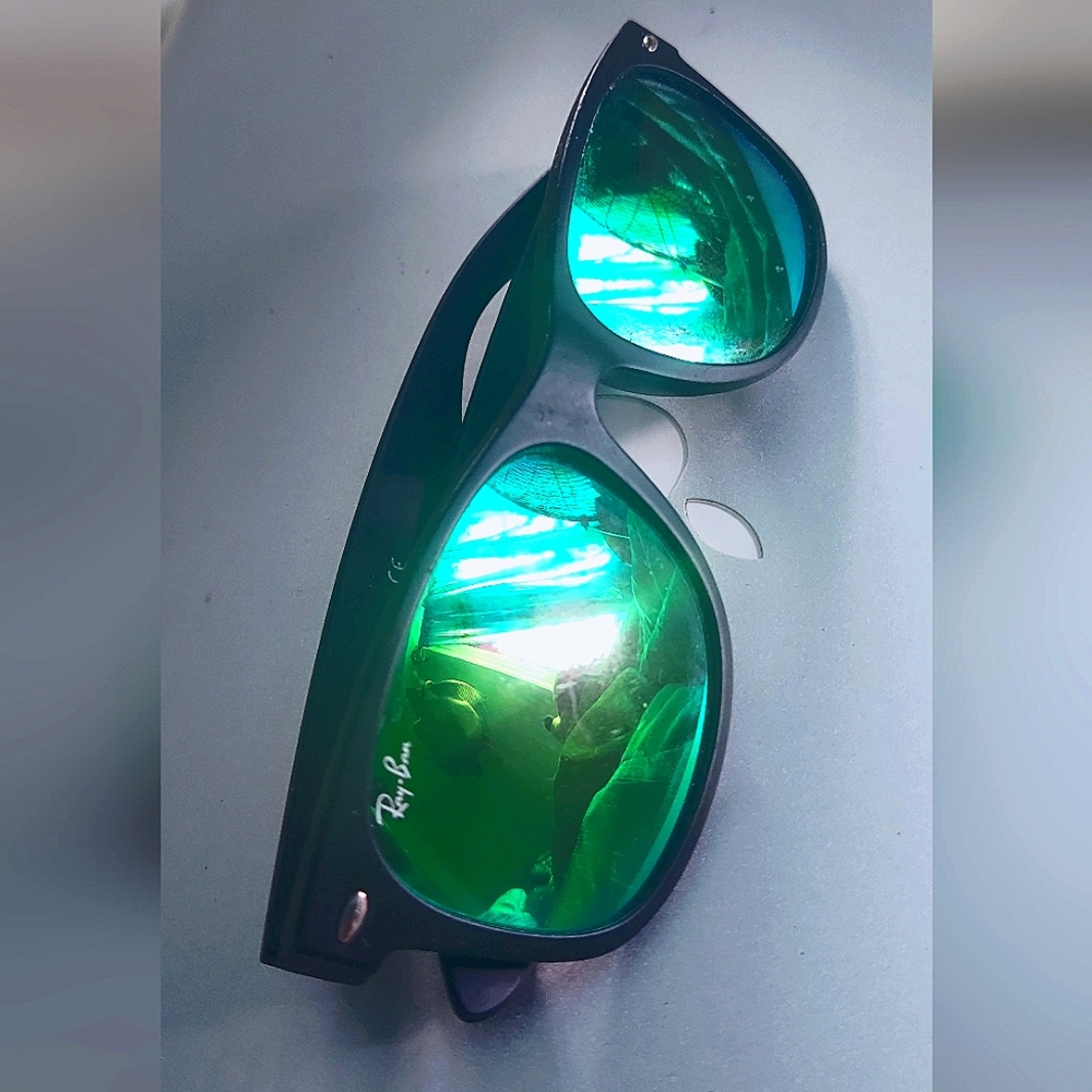 Ray-Ban™ New Wayfarer RB2132 622/19 58 - Rubber Black